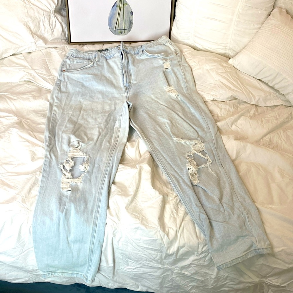 Light Wash Denim Capri